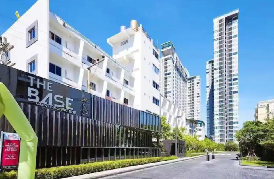 The Base Central Pattaya Quiet King-Bed With Infinity Pool & Free Netflix! Esterno foto