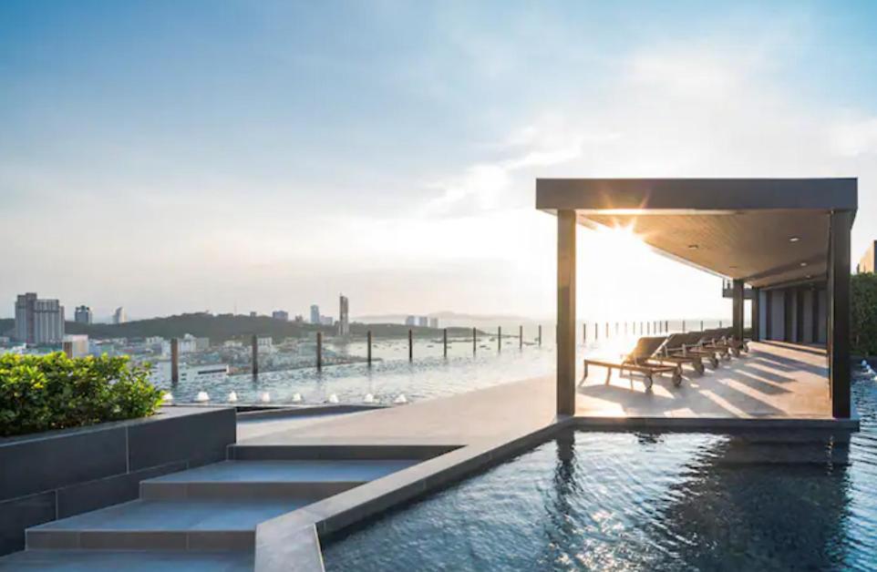 The Base Central Pattaya Quiet King-Bed With Infinity Pool & Free Netflix! Esterno foto