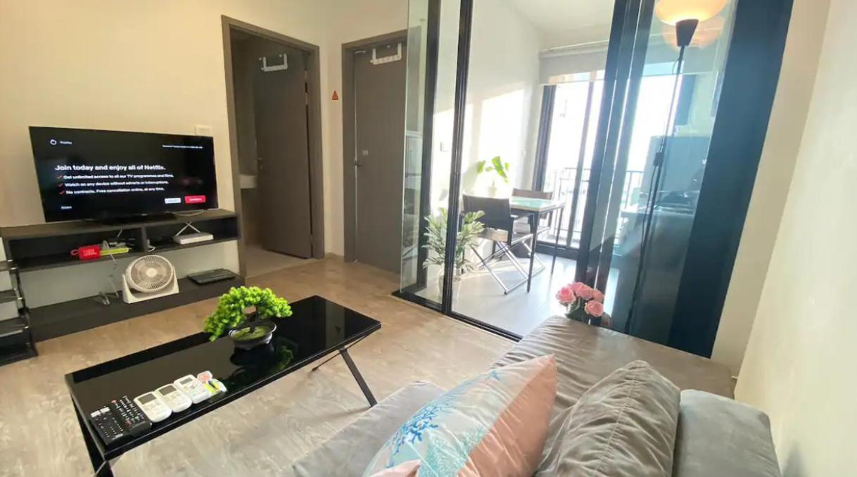 The Base Central Pattaya Quiet King-Bed With Infinity Pool & Free Netflix! Esterno foto