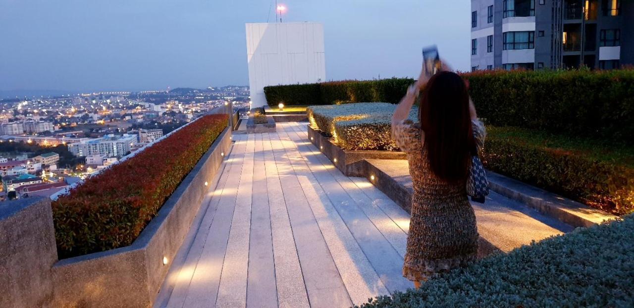 The Base Central Pattaya Quiet King-Bed With Infinity Pool & Free Netflix! Esterno foto