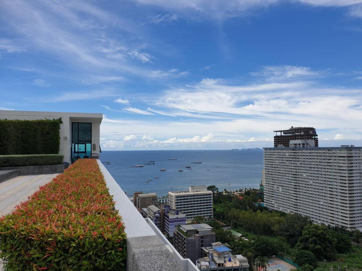 The Base Central Pattaya Quiet King-Bed With Infinity Pool & Free Netflix! Esterno foto