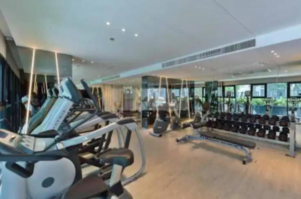 The Base Central Pattaya Quiet King-Bed With Infinity Pool & Free Netflix! Esterno foto