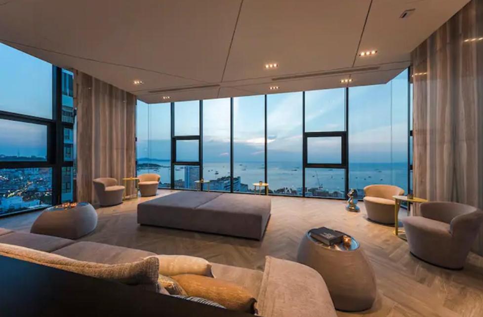 The Base Central Pattaya Quiet King-Bed With Infinity Pool & Free Netflix! Esterno foto