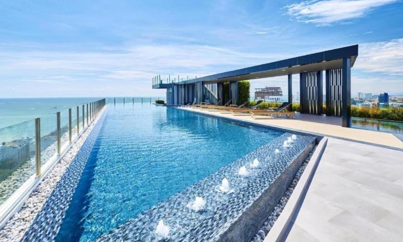 The Base Central Pattaya Quiet King-Bed With Infinity Pool & Free Netflix! Esterno foto